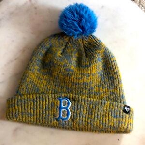 😎. UCLA Bruins x 686 beanie